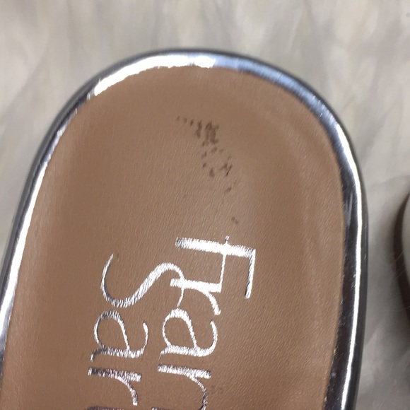 Franco Sarto slip on Size 6 - Picture 2 of 8